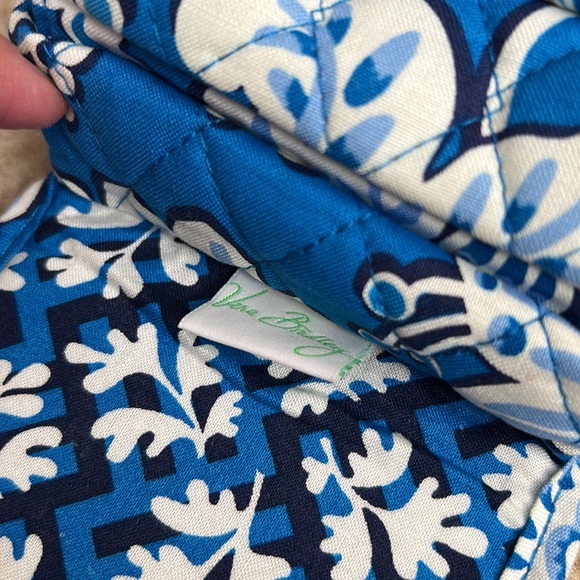 Vera Bradley blue lagoon roll up jewelry travel case - Picture 3 of 4